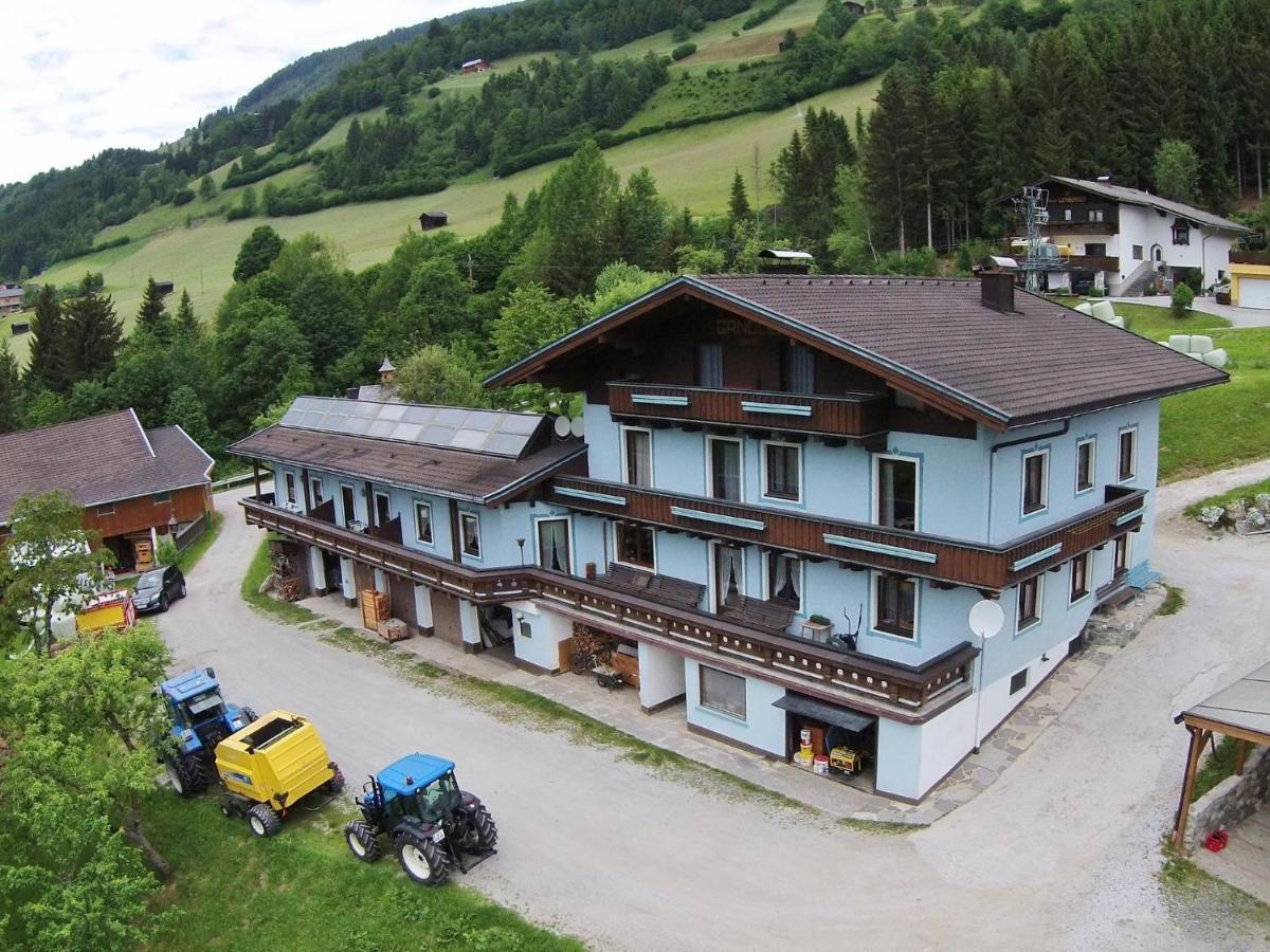Spacious Apartment With Close To Skiing Points 미테르질 외부 사진
