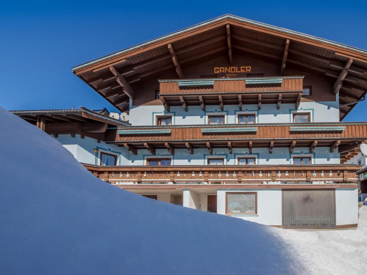 Spacious Apartment With Close To Skiing Points 미테르질 외부 사진